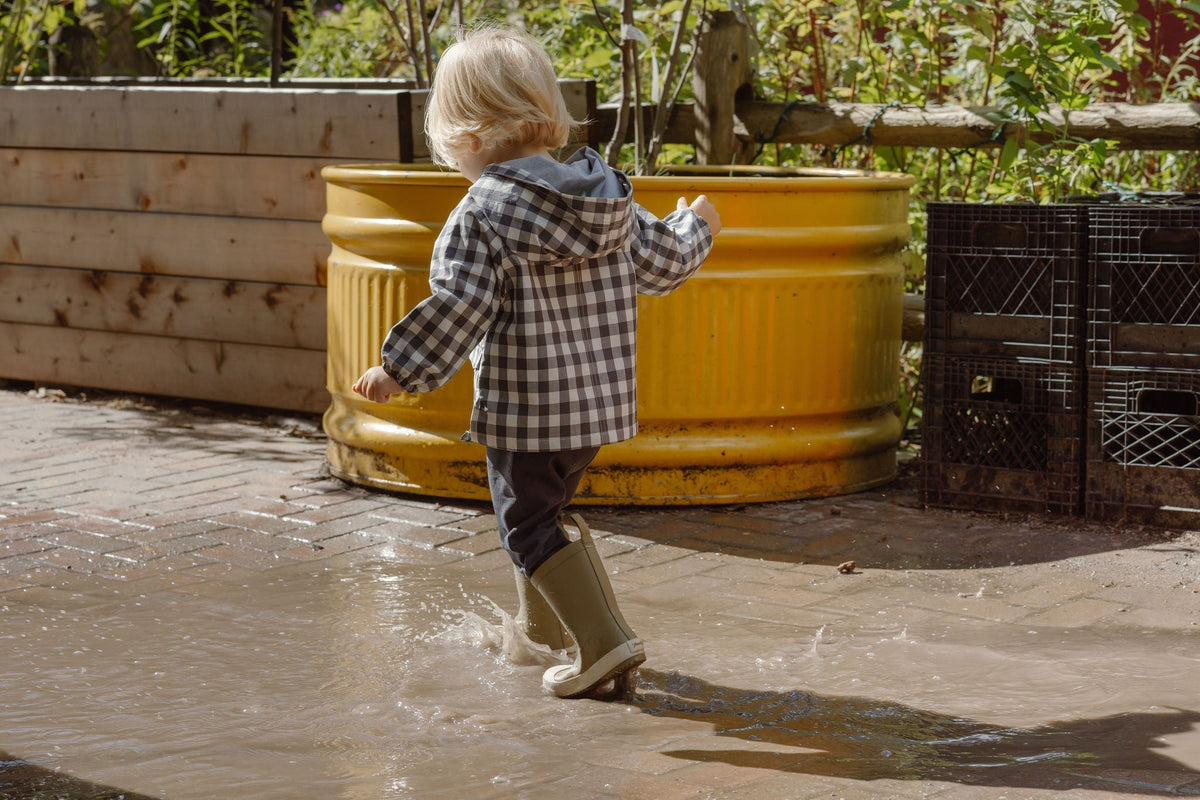 How to Raise a Toddler Who Loves Travel