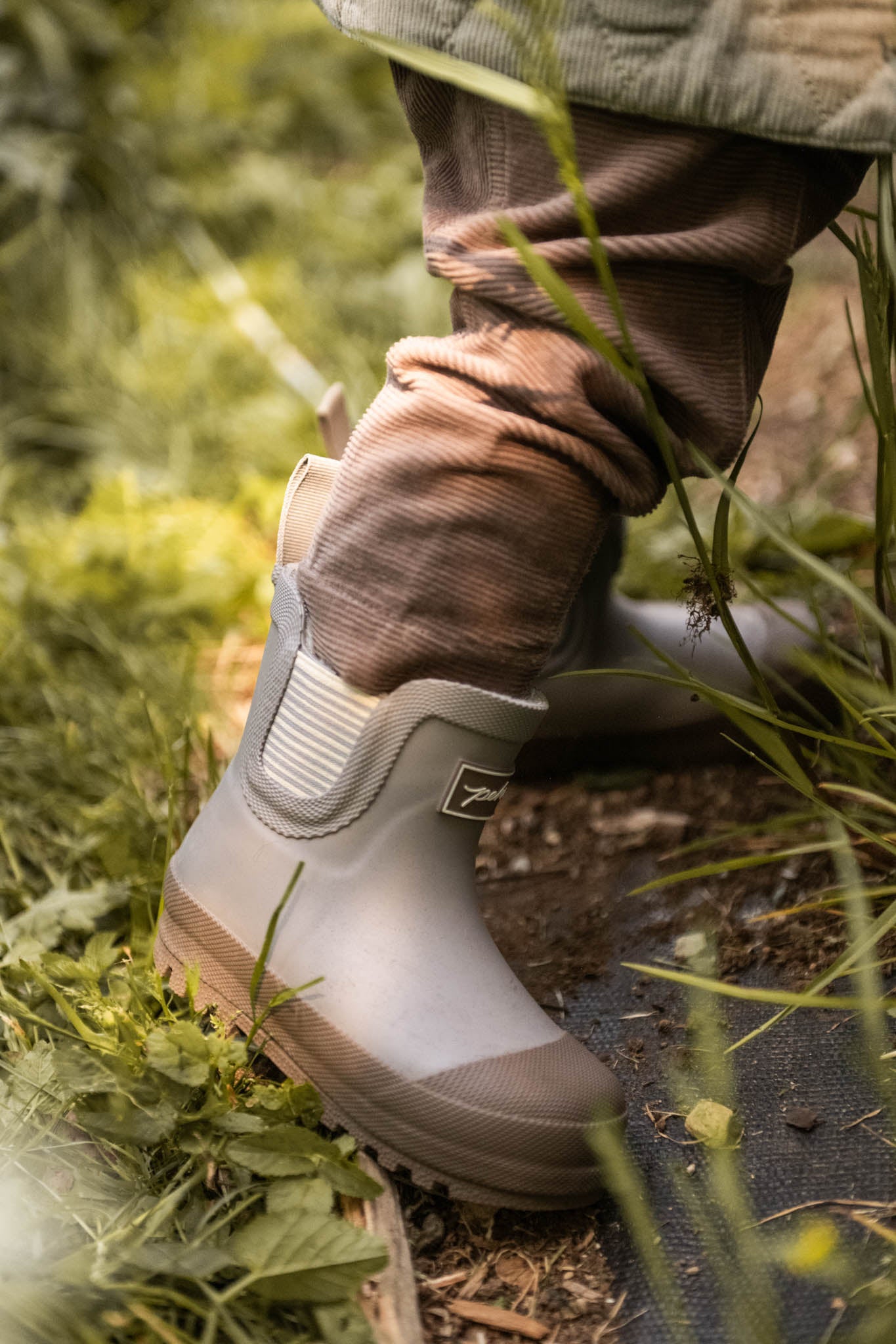 Pehr-Pathfinder Boot-Seal-3