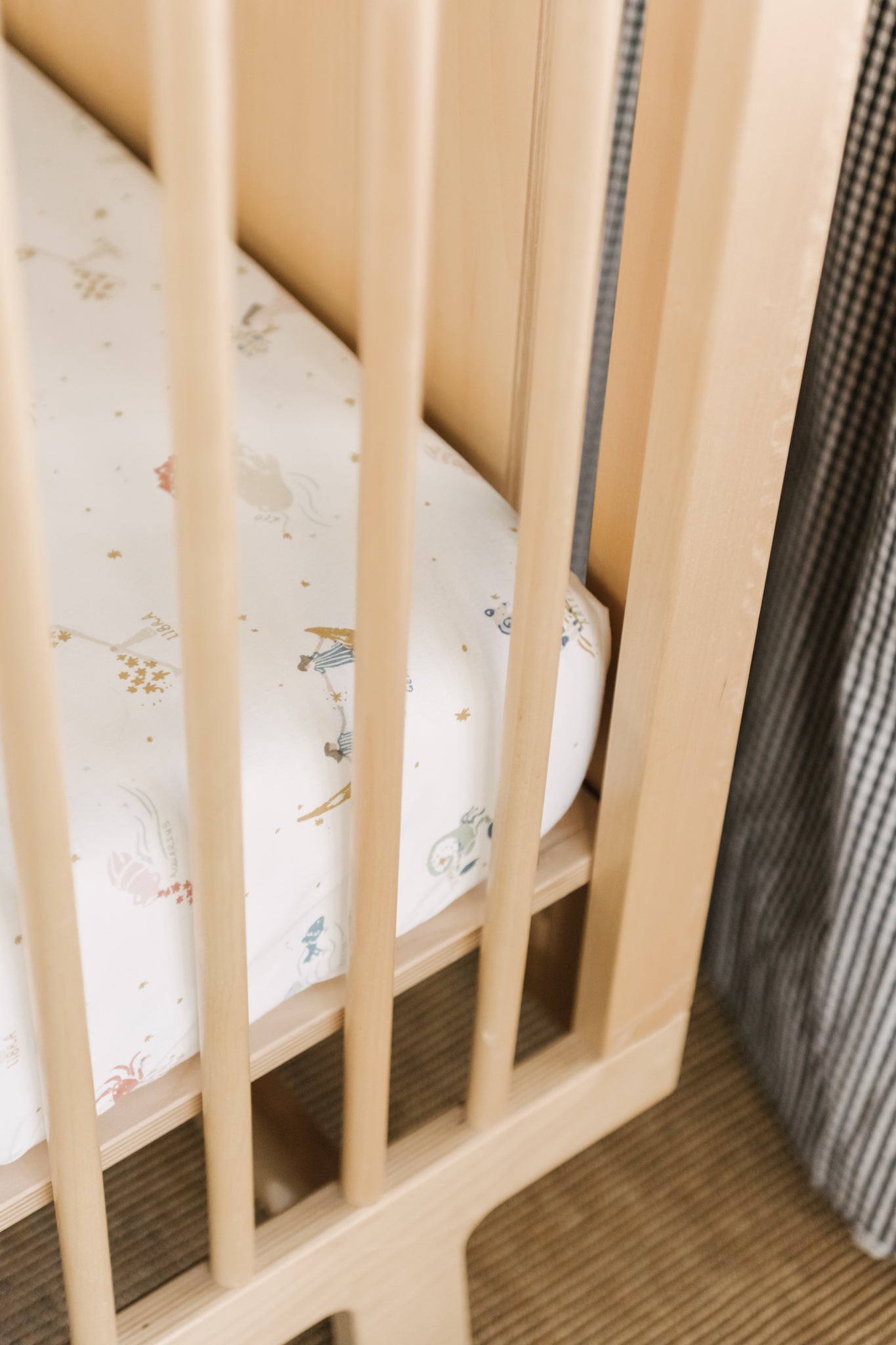 Pehr-Crib Sheet-Zodiac-5