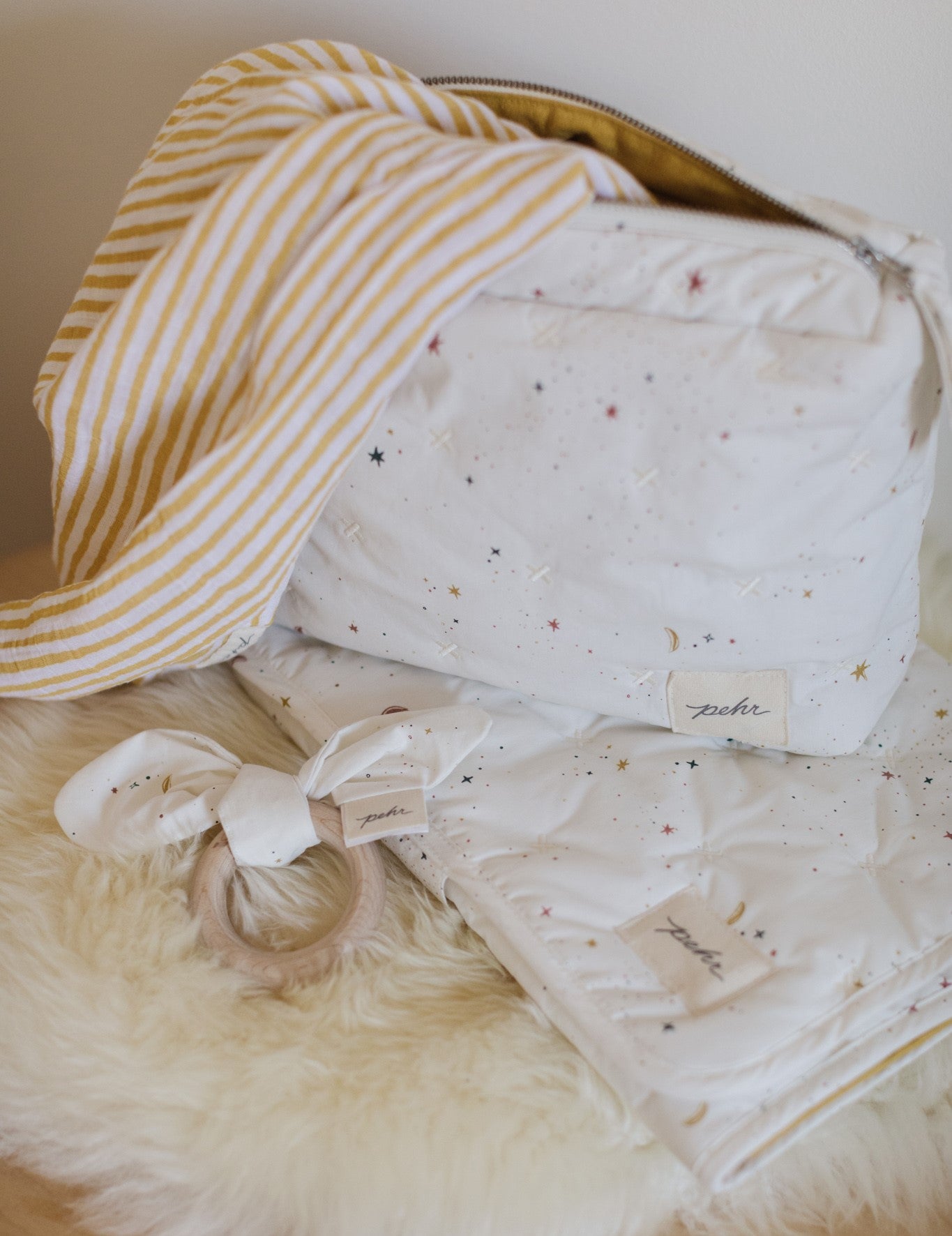 On The Go Pouch Pouch Pehr   